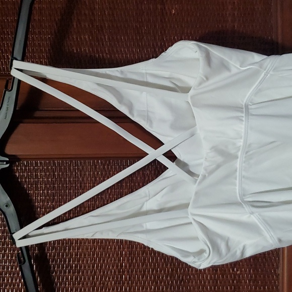 Halara dress with shorts. White and size small. - Picture 3 of 7